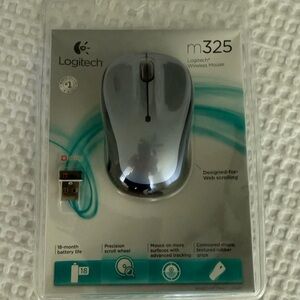 NWT Logitech m325 Mouse